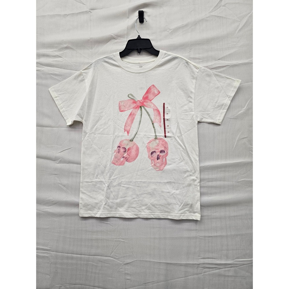 Goodie Two Sleeves Pink Skull‎ Cherry Graphic Tee White XS GT14207J1520